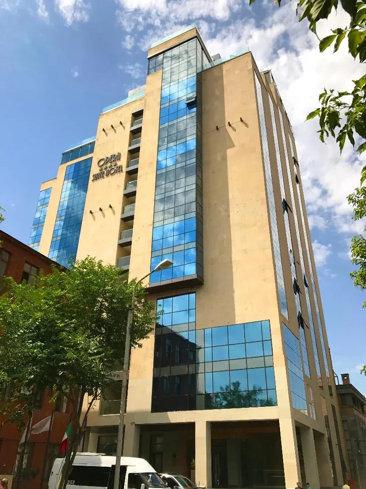 هتل اپرا ایروان (Opera Suite)