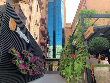 هتل ریپابلیک ایروان (Republica Hotel)