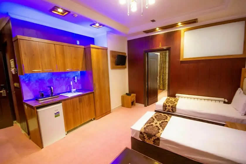 سوئیت دوخوابه شش تخته